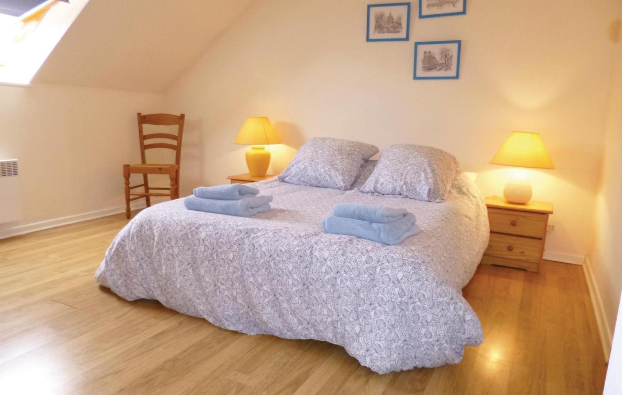 3 Bedroom Cozy Home In Brucheville Carentan-les-Marais Exterior foto